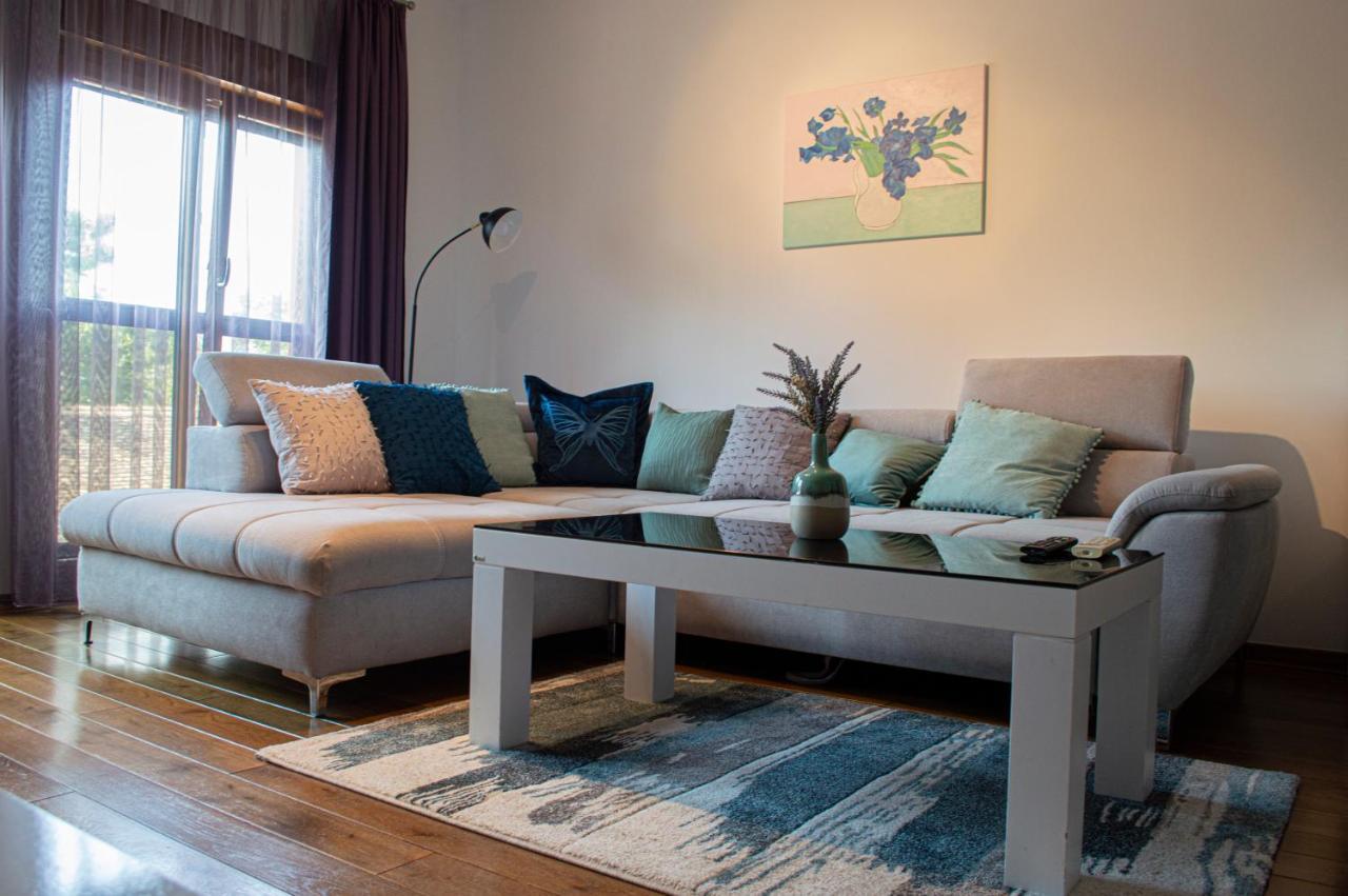 Bright Side Apartment Novi Sad Ngoại thất bức ảnh