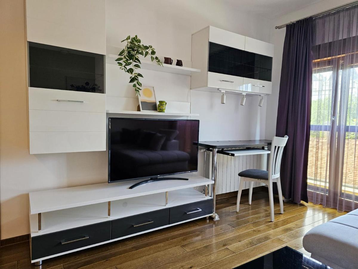 Bright Side Apartment Novi Sad Ngoại thất bức ảnh