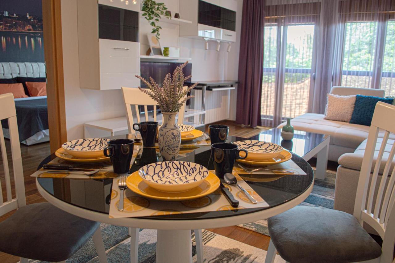 Bright Side Apartment Novi Sad Ngoại thất bức ảnh